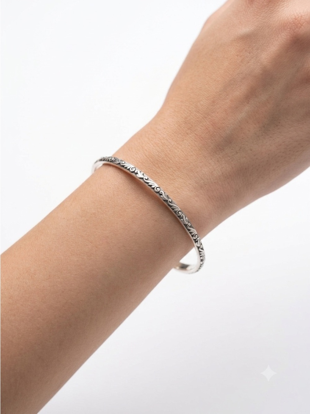 Vintage Sterling Silver Floral Scroll Bangle Bracelet